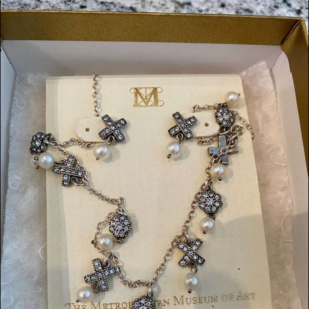 Metropolitan Museum of Art Necklace and earring set.
